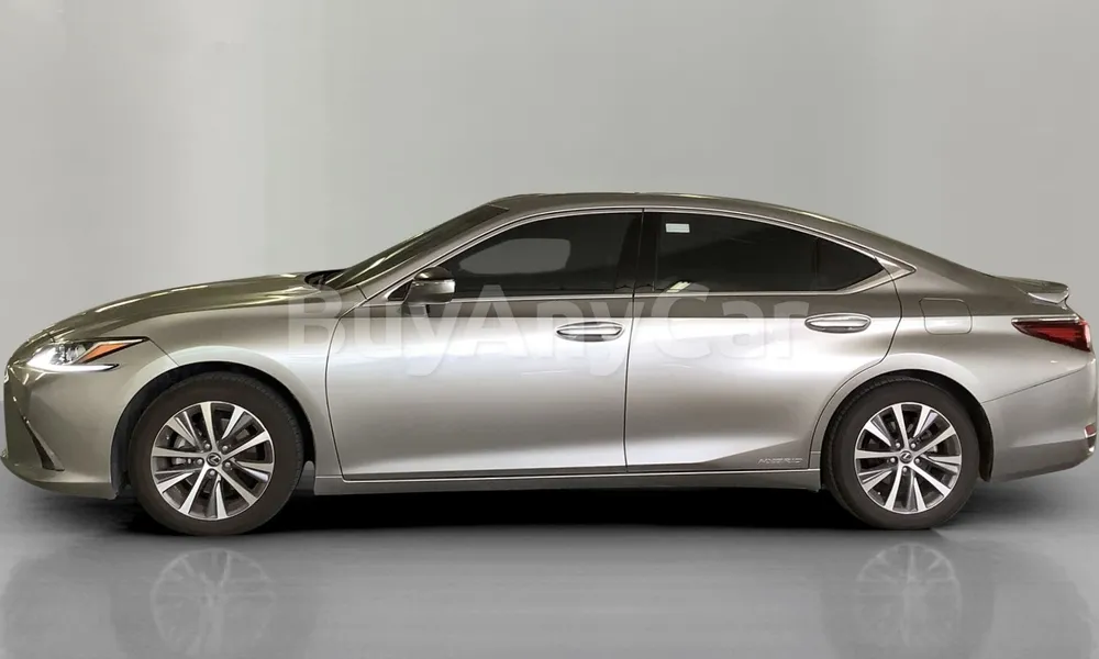 Vehicle photo 4