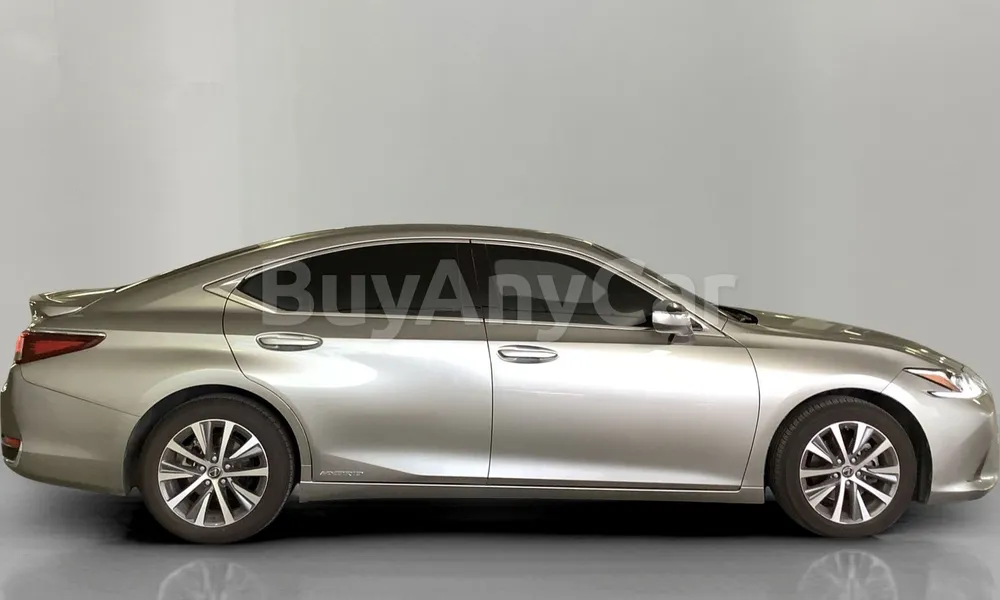 Vehicle photo 3