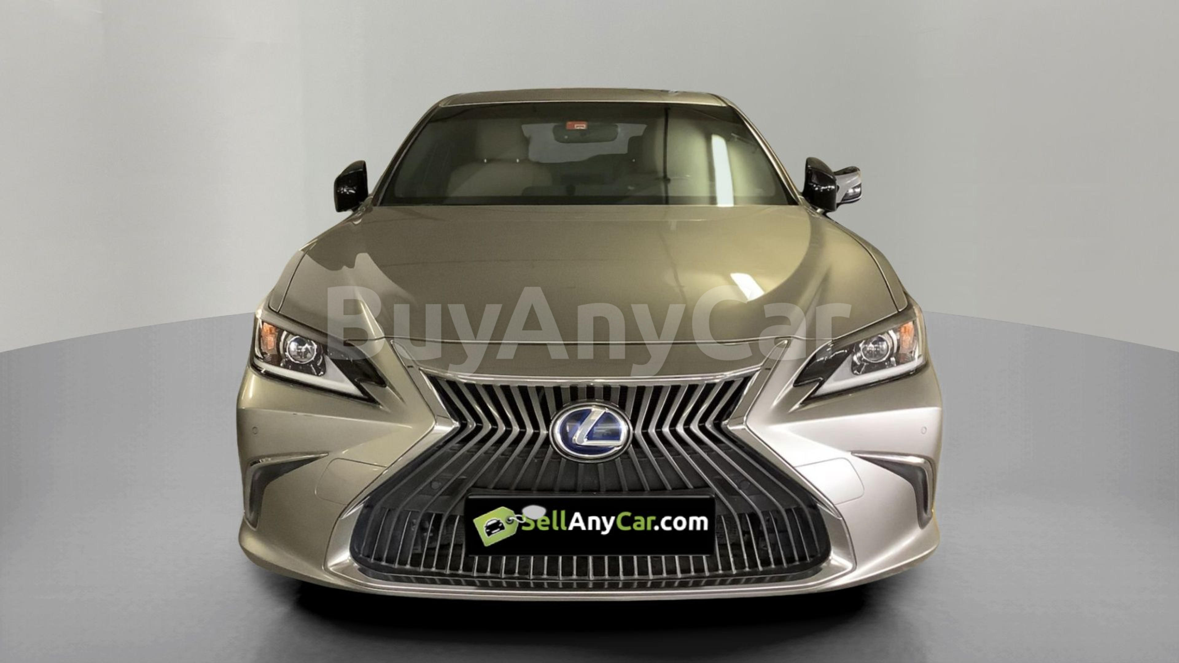 Lexus ES-Series 2021