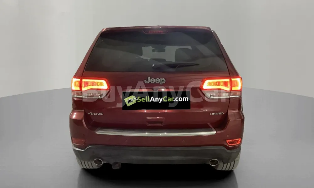 Vehicle photo 2