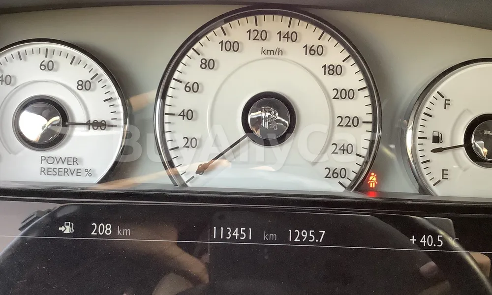 Vehicle photo 6