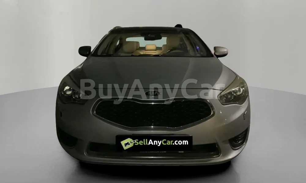 Vehicle photo 1