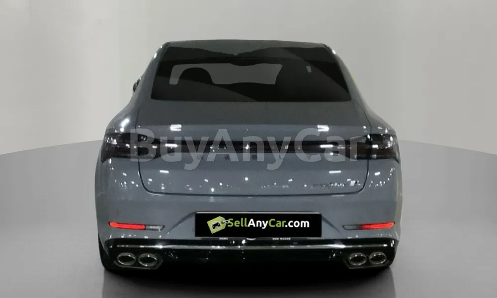 Vehicle photo 2