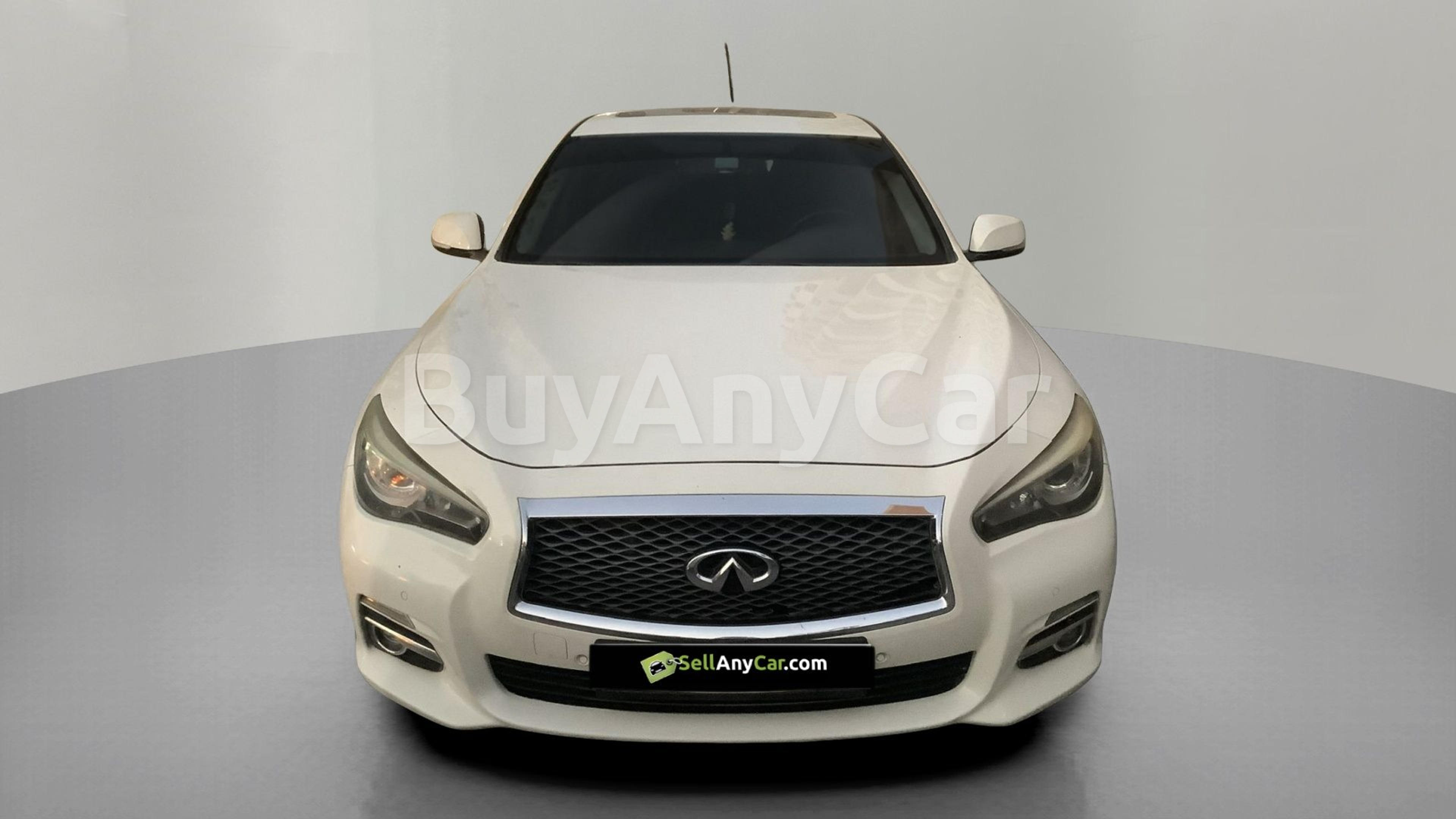 Infiniti Q50 2015