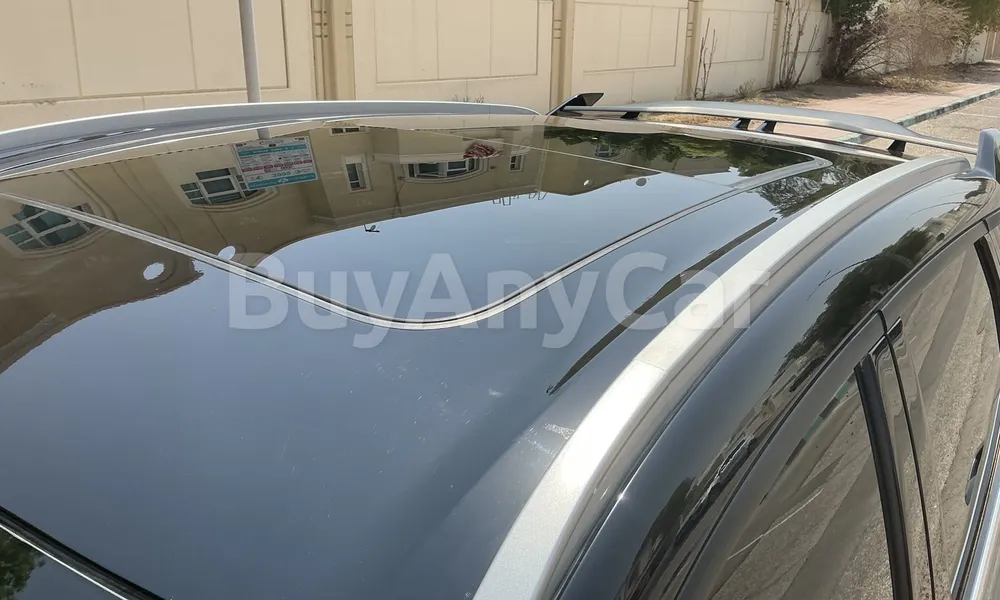 Vehicle photo 5