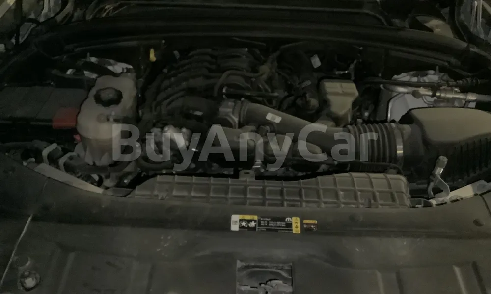 Vehicle photo 6
