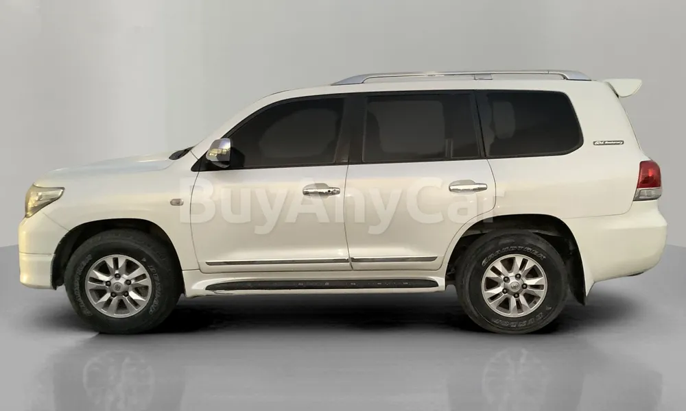 Vehicle photo 4
