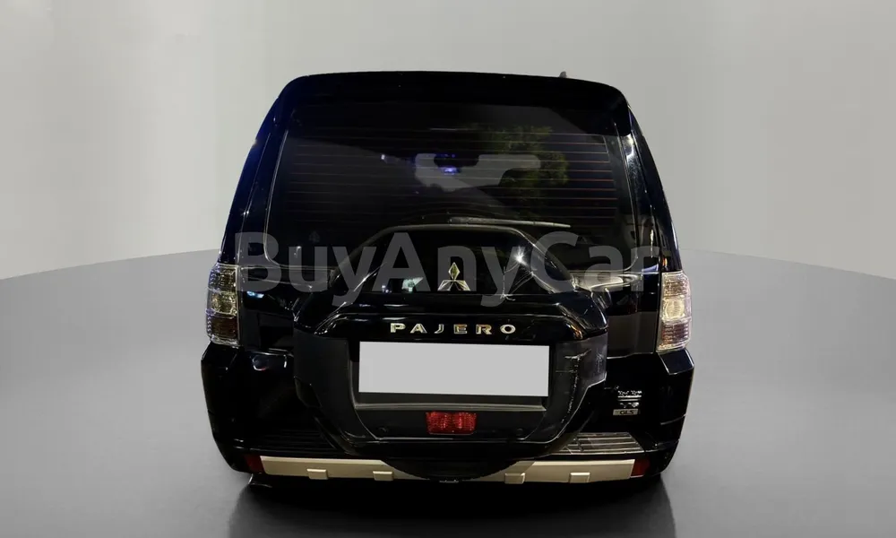 Vehicle photo 2