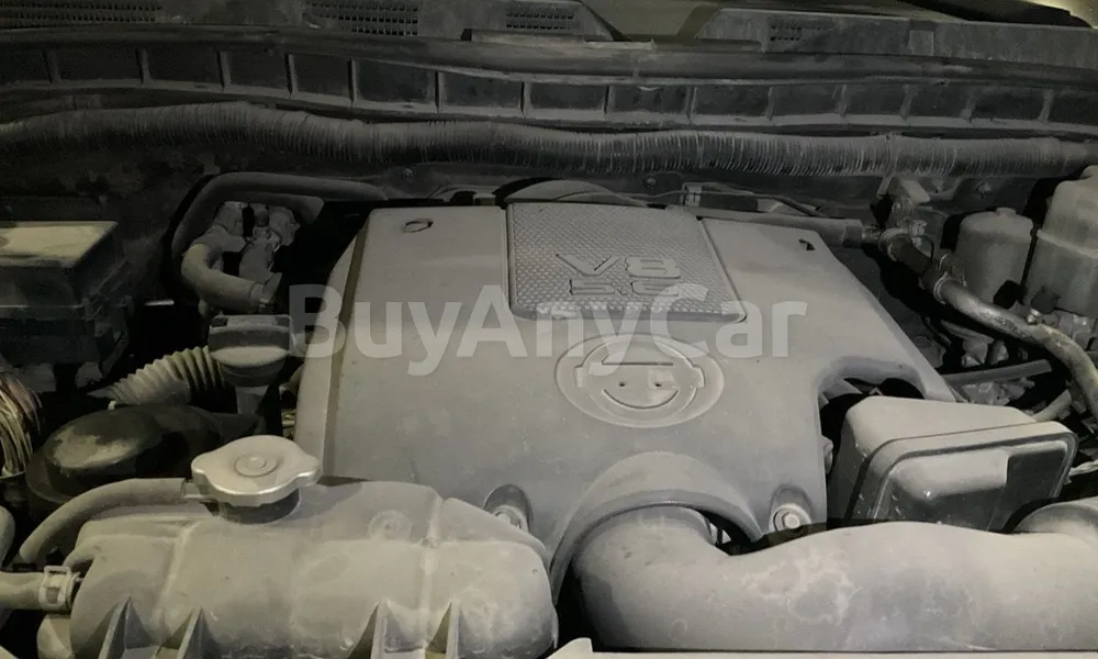 Vehicle photo 6