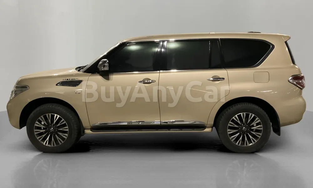 Vehicle photo 5
