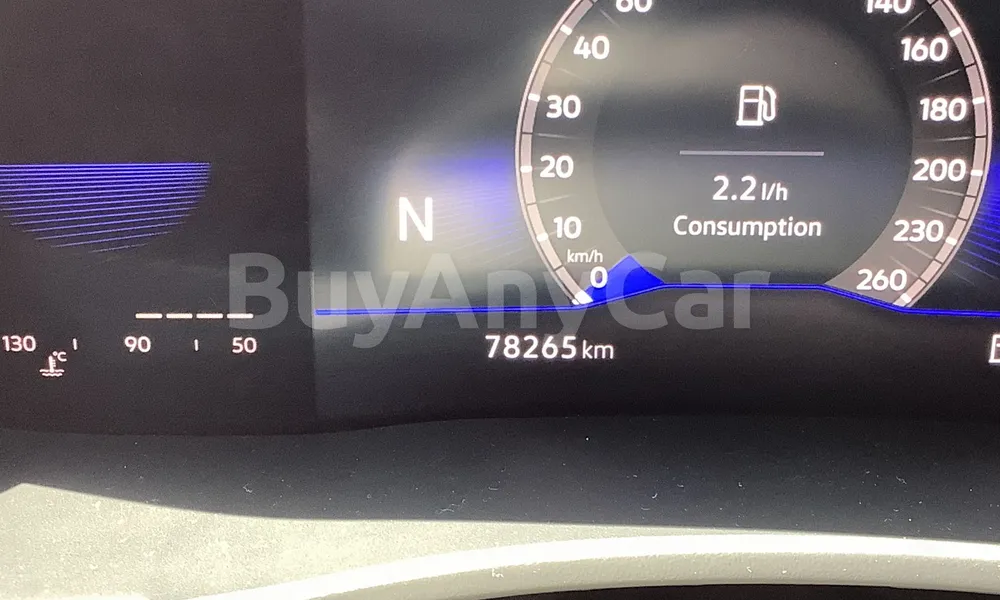Vehicle photo 8