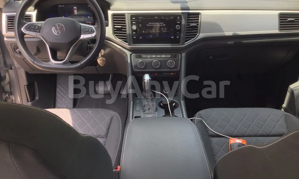 Vehicle photo 7