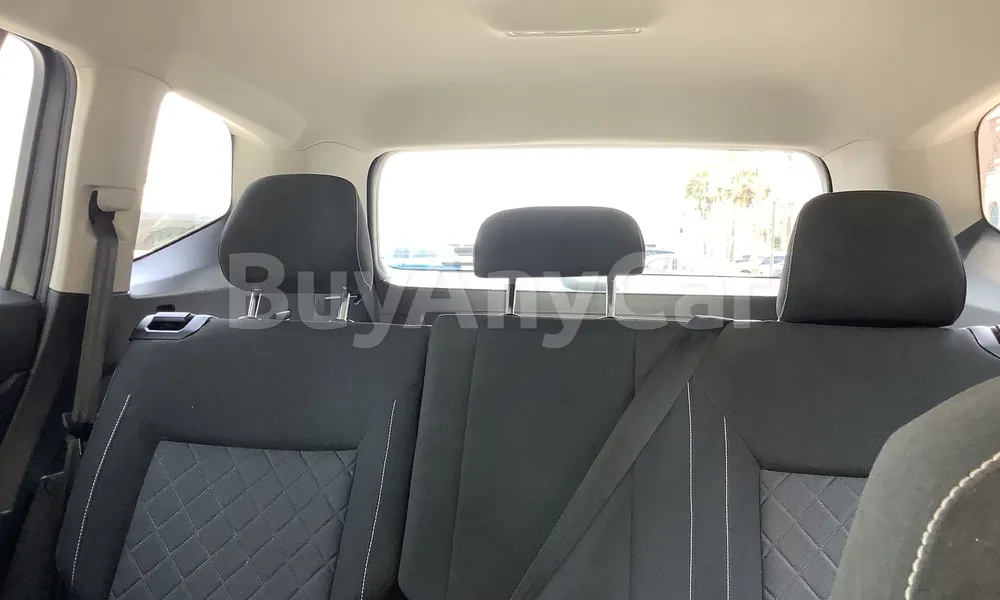 Vehicle photo 9