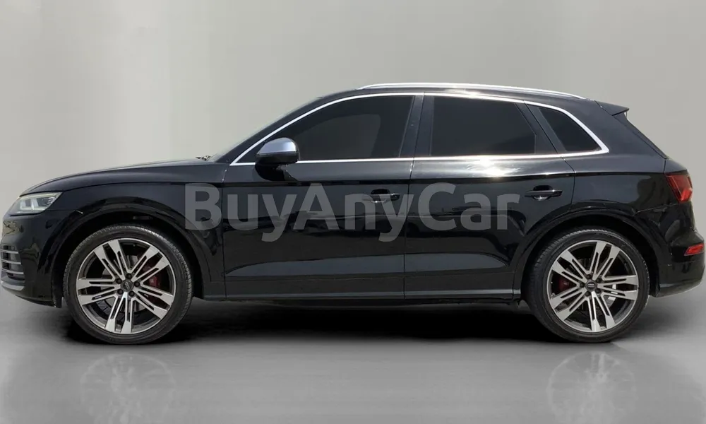 Vehicle photo 4