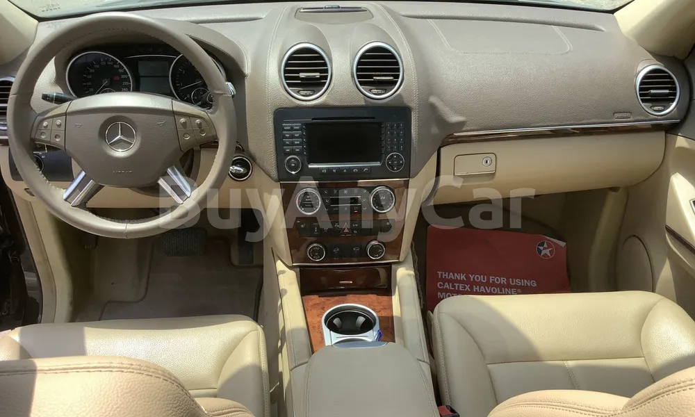 Vehicle photo 9