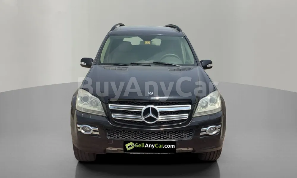 Vehicle photo 1