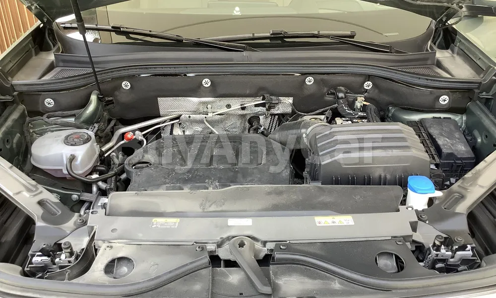 Vehicle photo 9