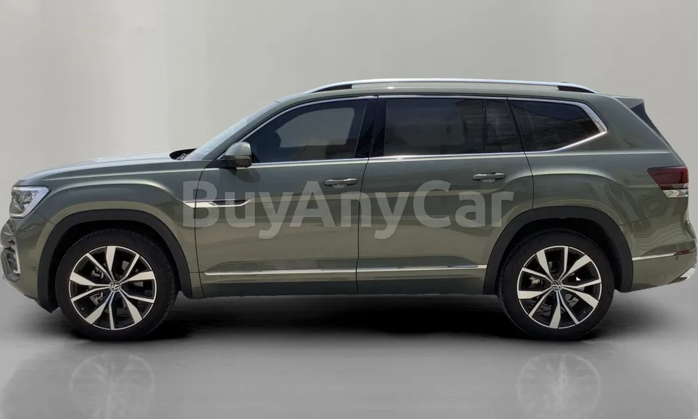Vehicle photo 8