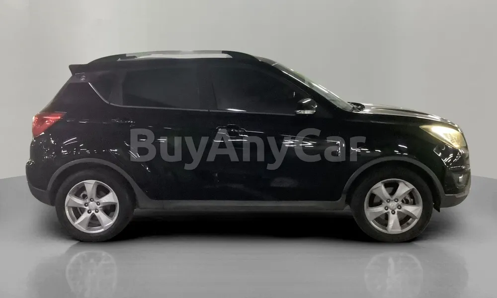 Vehicle photo 3