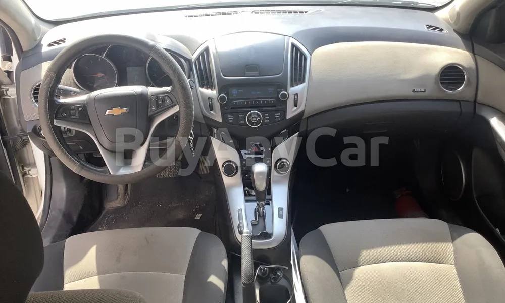 Vehicle photo 8