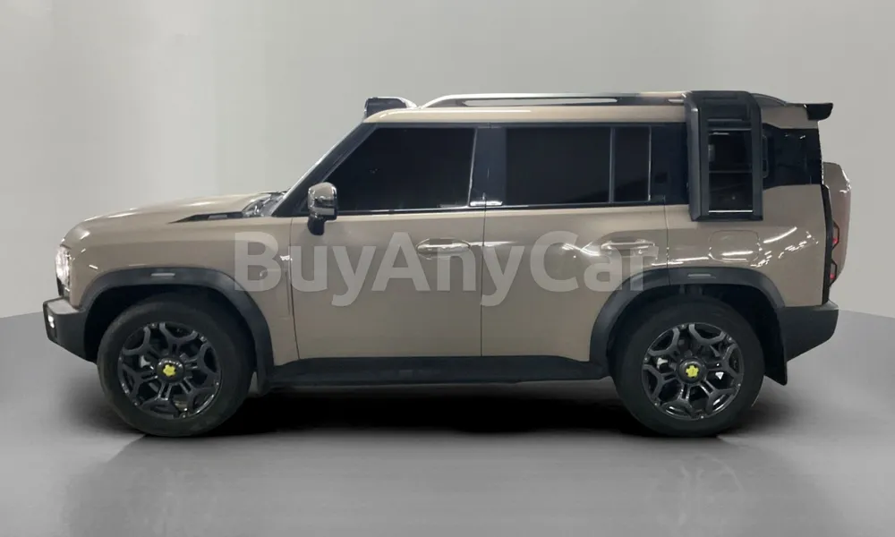 Vehicle photo 3
