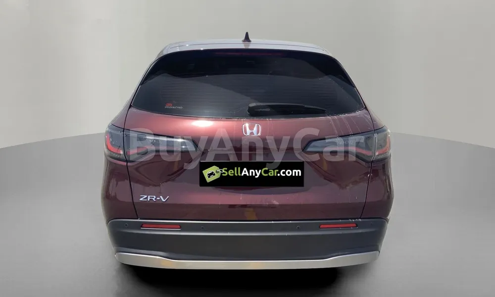 Vehicle photo 3