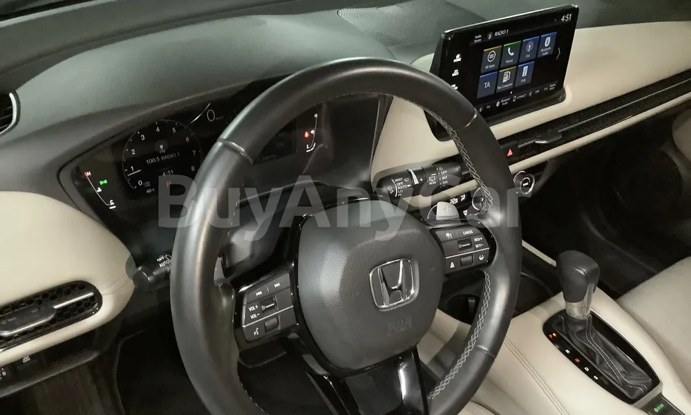 Vehicle photo 12
