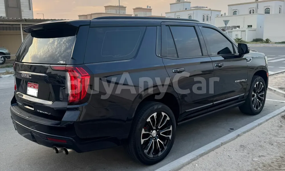 Vehicle photo 8