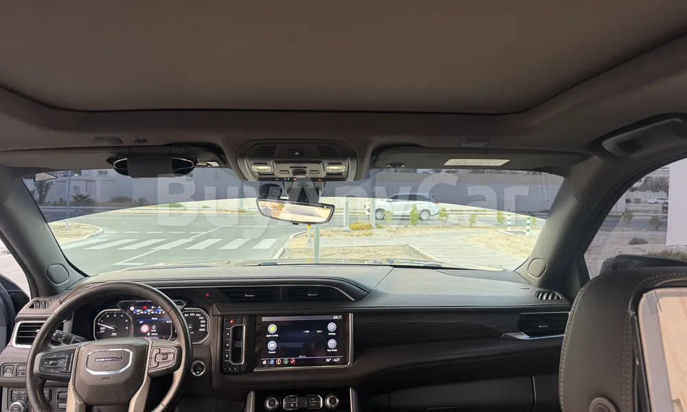 Vehicle photo 7