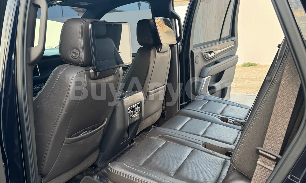 Vehicle photo 5