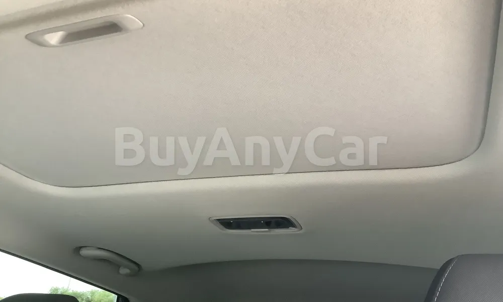 Vehicle photo 9