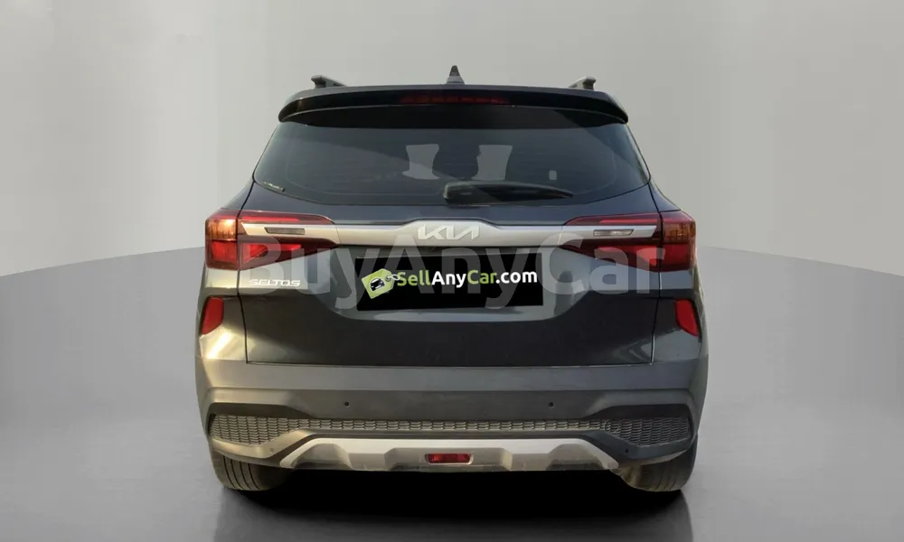 Vehicle photo 2