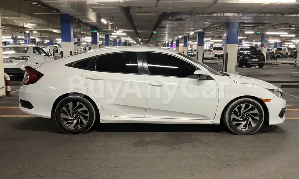 Vehicle photo 3