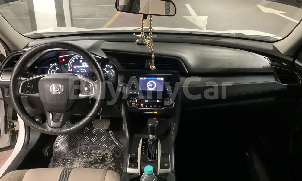 Vehicle photo 6