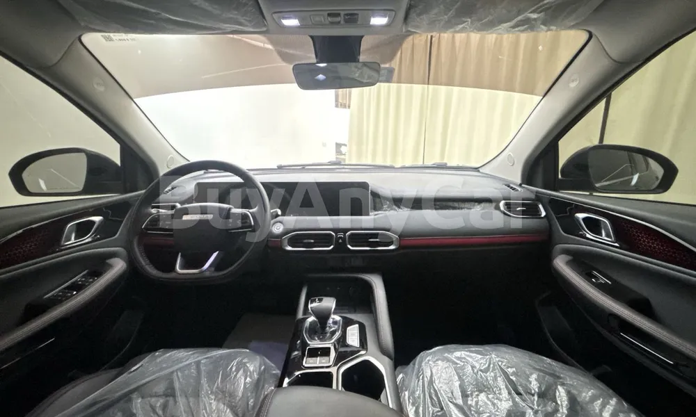 Vehicle photo 8