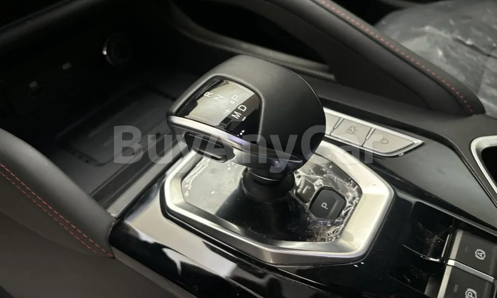 Vehicle photo 9