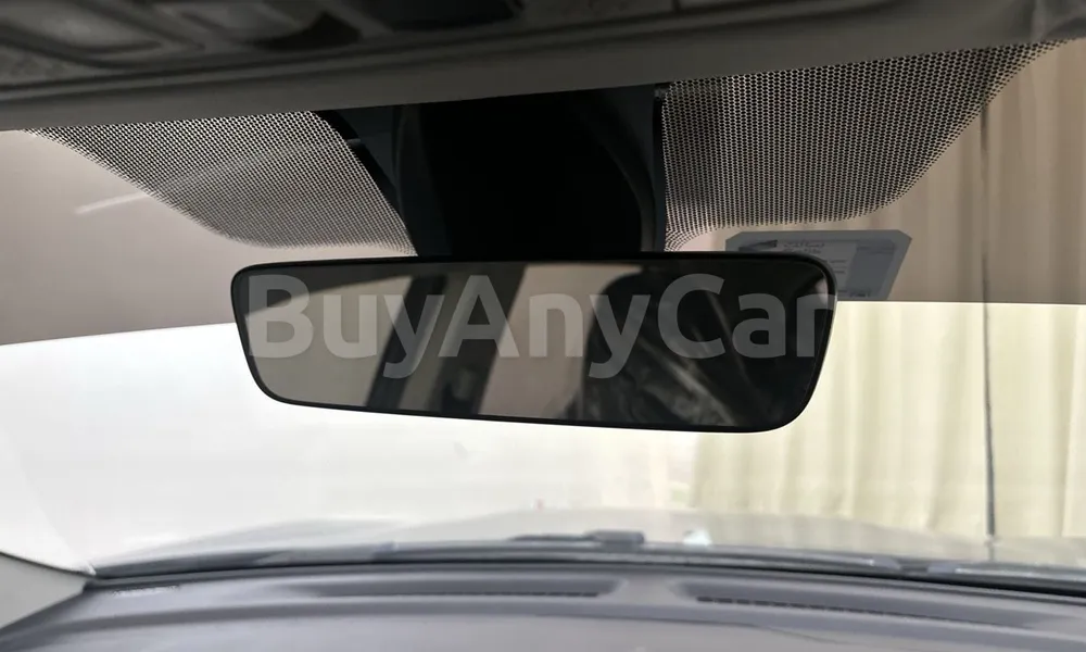 Vehicle photo 14