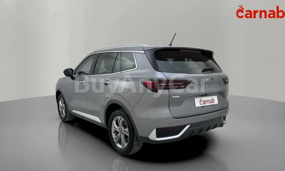 Vehicle photo 5