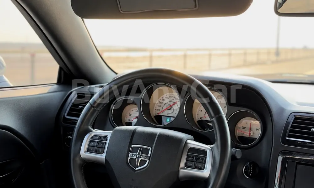 Vehicle photo 5
