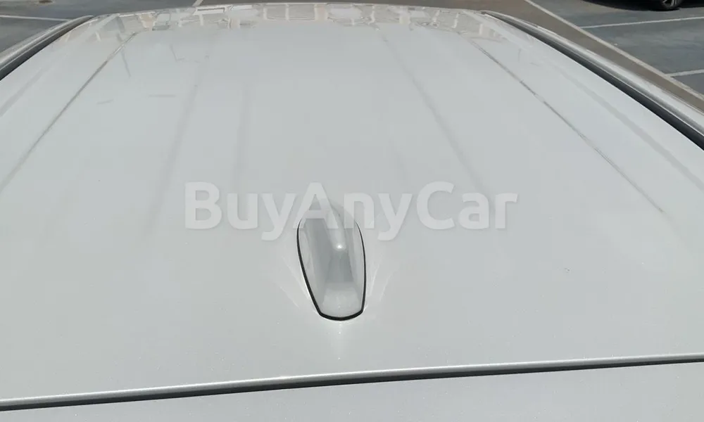 Vehicle photo 5