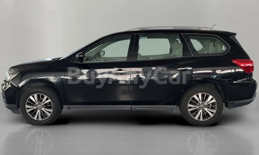 Vehicle photo 5