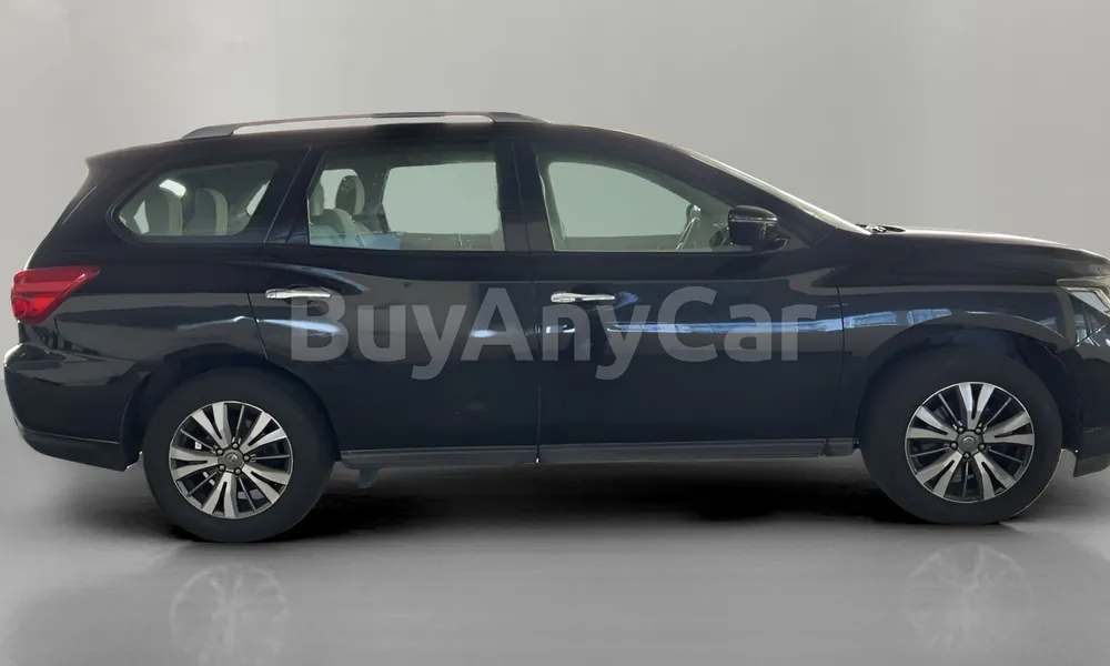 Vehicle photo 3