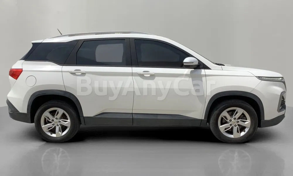 Vehicle photo 3