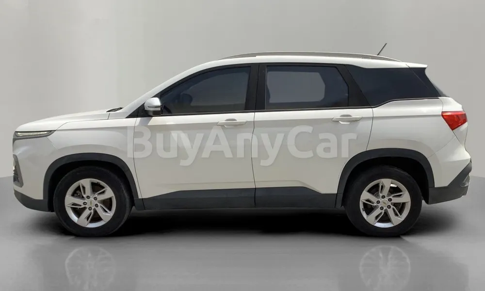 Vehicle photo 4