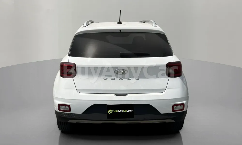 Vehicle photo 2