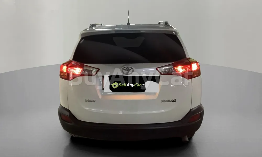 Vehicle photo 2