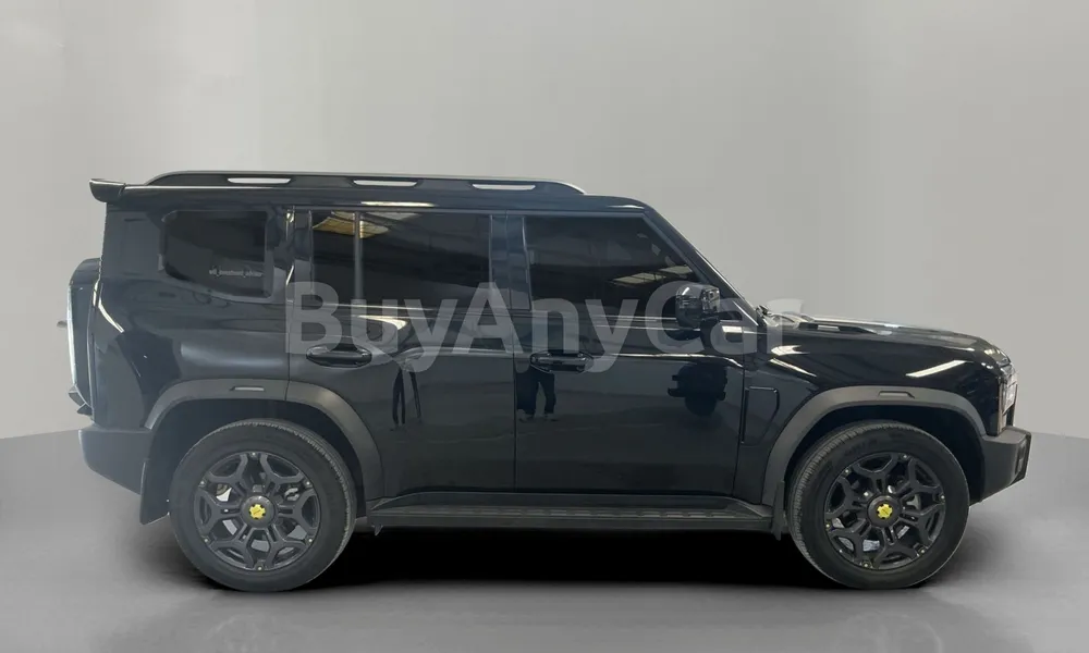 Vehicle photo 3