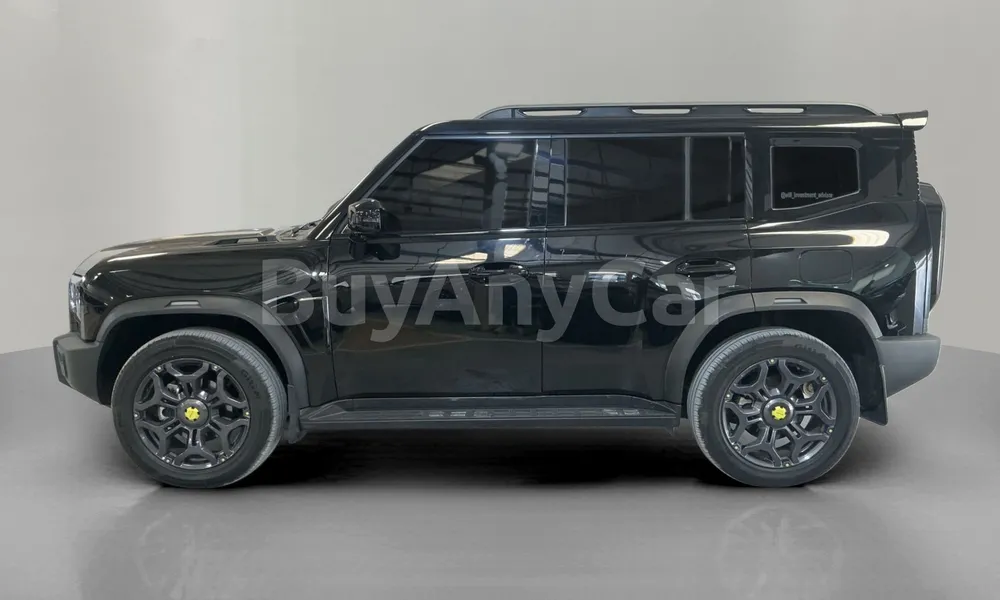 Vehicle photo 4