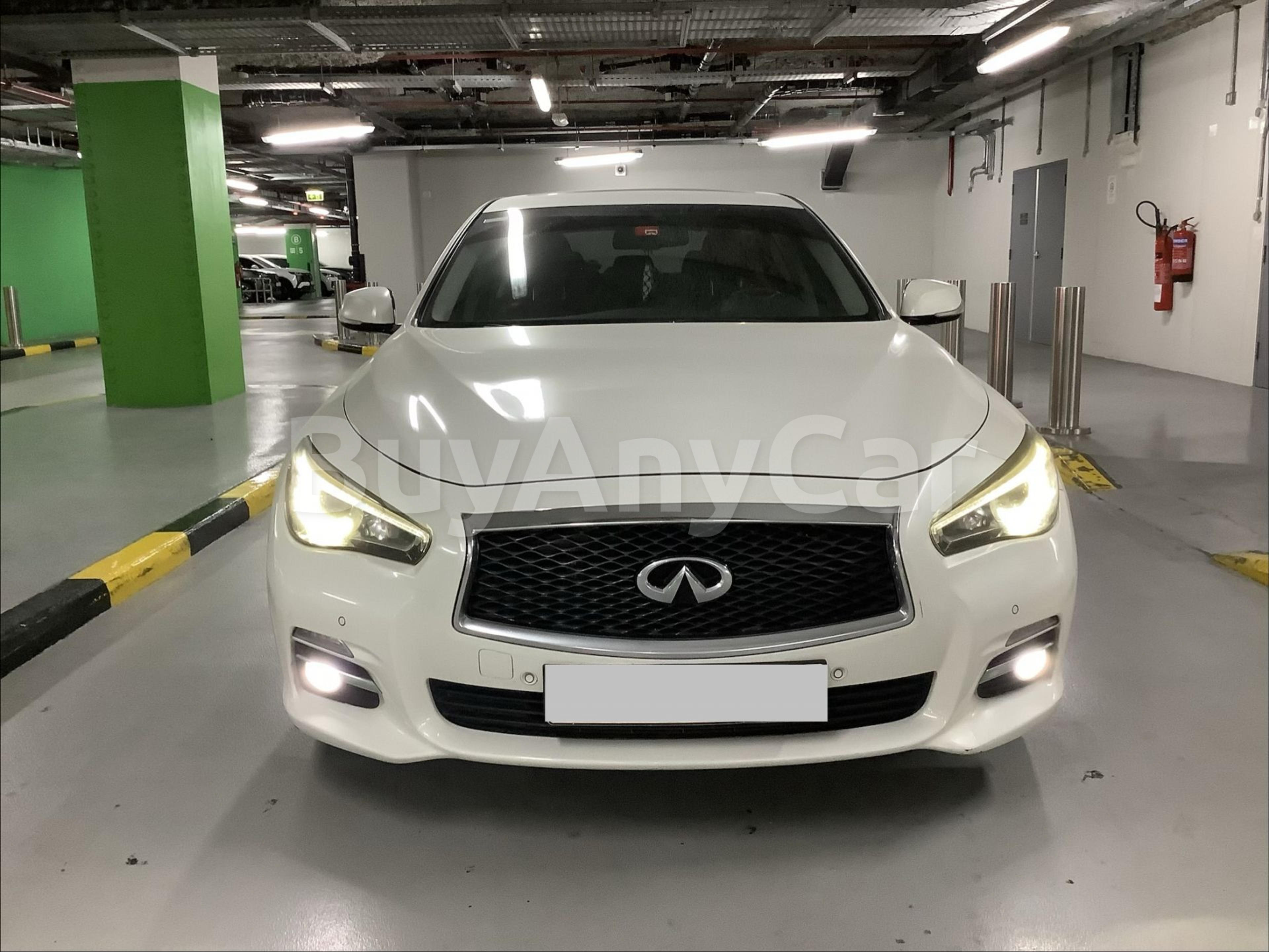 Infiniti Q50 2016