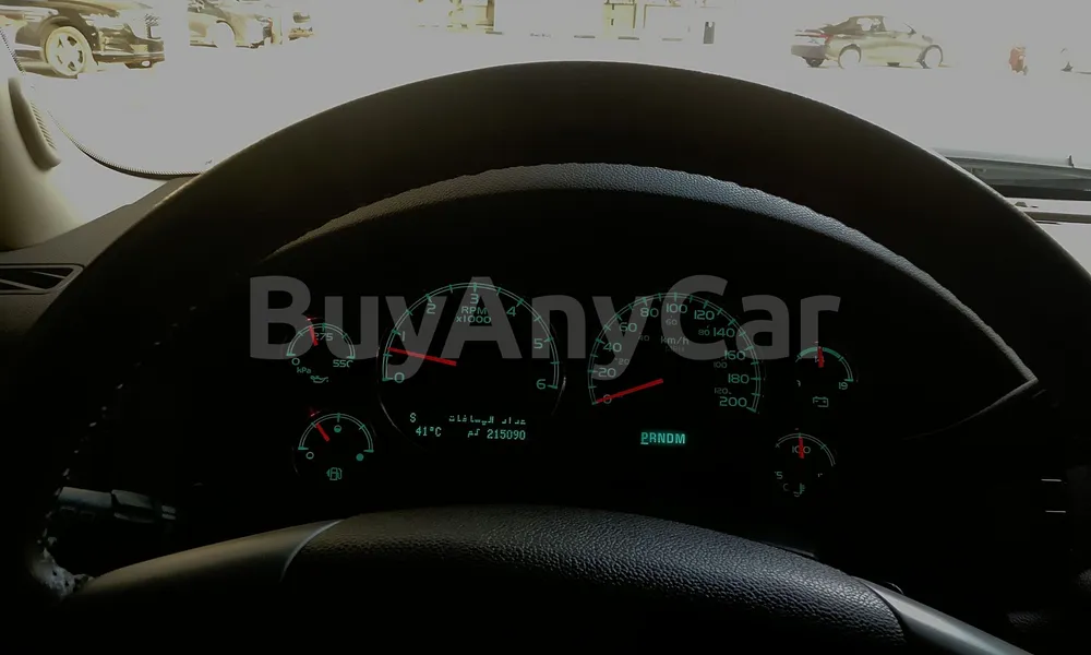 Vehicle photo 5